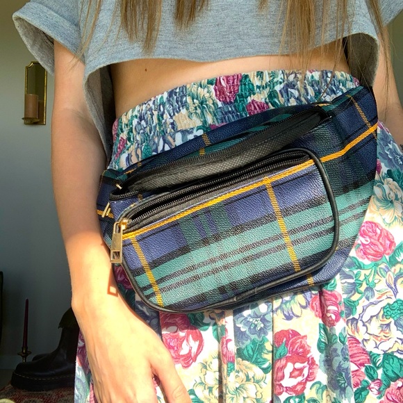 Plaid Fanny pack - Picture 3 of 5